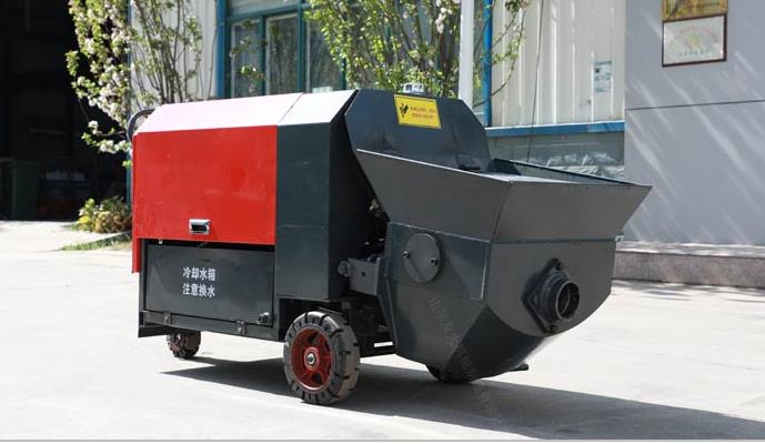  二次構造柱泵固定好之后方可使用